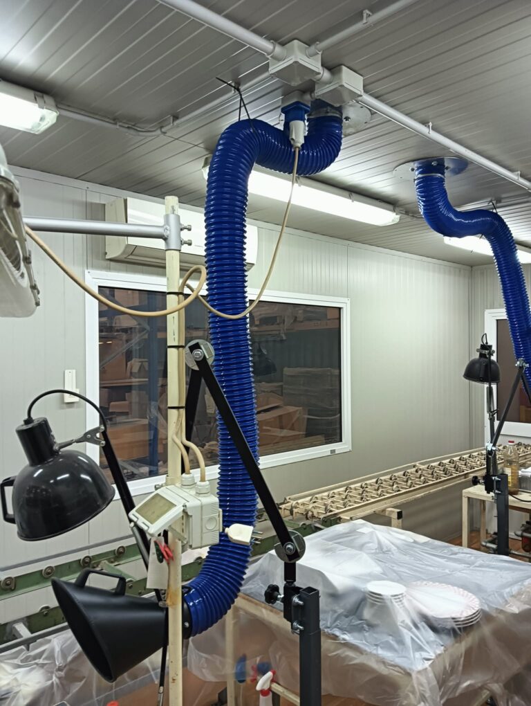 Impianti di aspirazione e ventilazione per manifatture di decorazione delle ceramiche