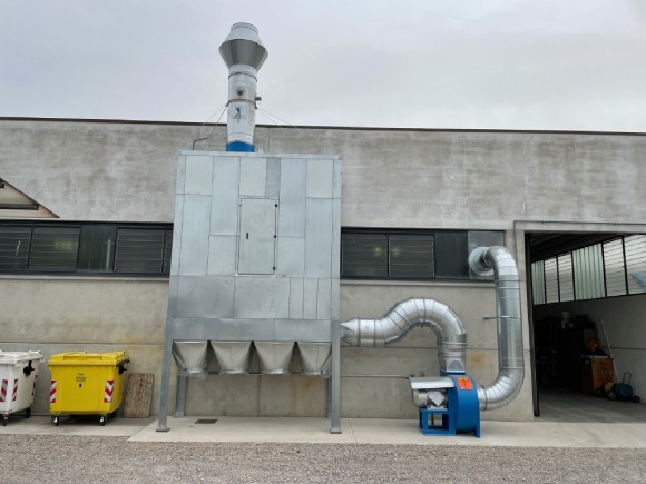 Aspirazione Industriale per il taglio di polietilene: efficienza e sicurezza nel reparto produttivo 3